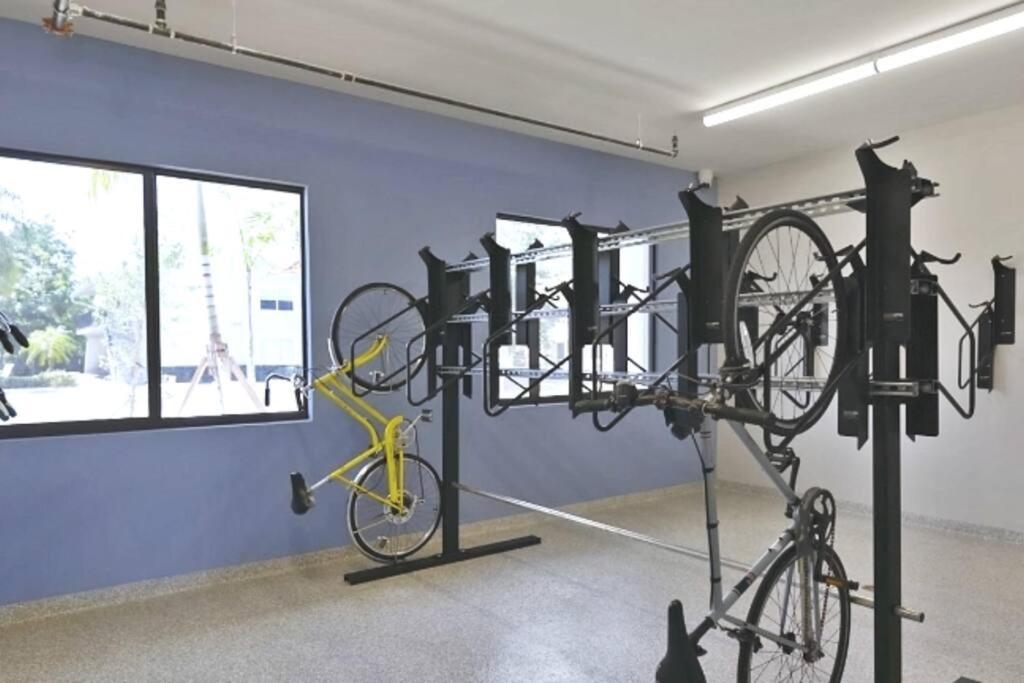 Luxe & Cozy 3Beds,2Rooms,Ev Gym Near Beaches&Downtown Wpb ウェストパームビーチ エクステリア 写真