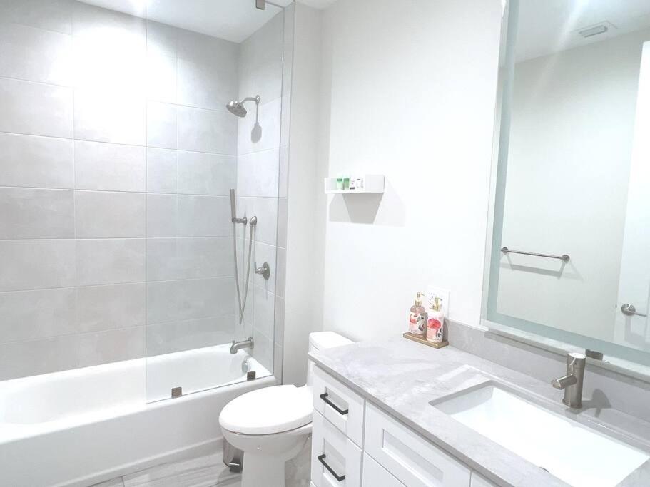 Luxe & Cozy 3Beds,2Rooms,Ev Gym Near Beaches&Downtown Wpb ウェストパームビーチ エクステリア 写真
