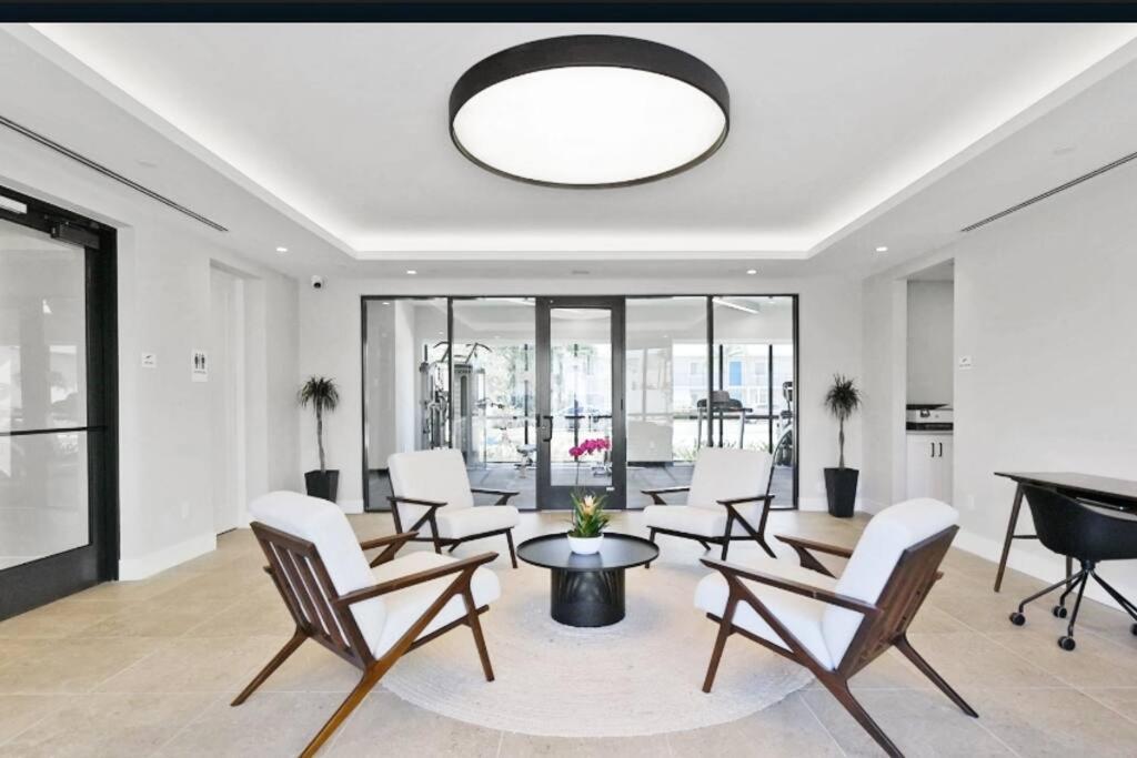 Luxe & Cozy 3Beds,2Rooms,Ev Gym Near Beaches&Downtown Wpb ウェストパームビーチ エクステリア 写真